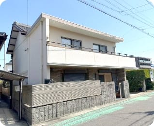 長久手市にあった木造＋RC造2階建の建物の外観写真